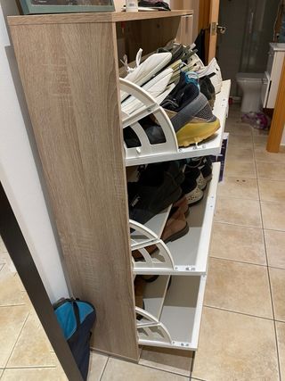 Zapatero madera y blanco