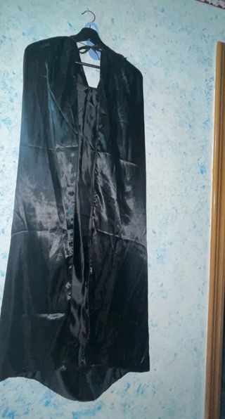 Disfraz capa y cuchillo Halloween