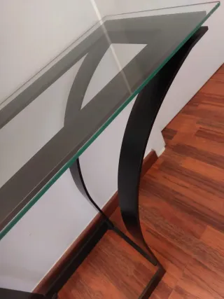 Mesa consola cristal y hierro forjado negra