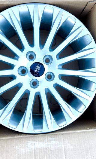 JUEGO 4 LLANTAS FORD 5X108 17