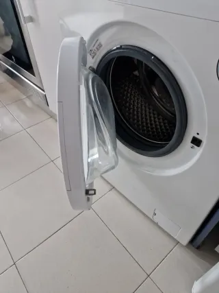 Lavadora Beko WTE 7611 BWR 7Kg