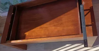 Mesa extensible de madera gruesa