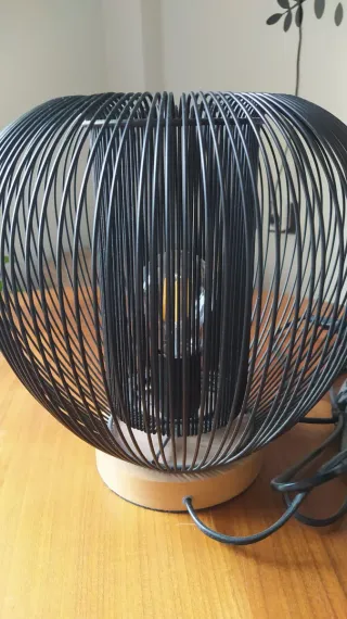 Lámpara de mesa diseño rústico metal y madera