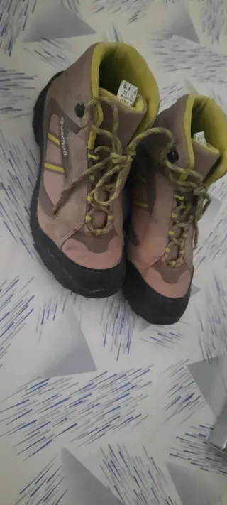 Botas de montaña Quechua talla -38