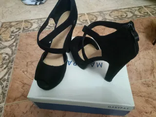 Sandalias tacón Marypaz negras