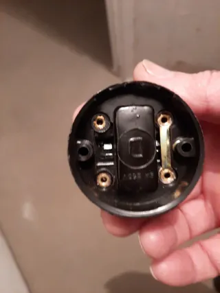 Interruttore a levetta nero