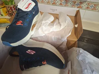 Zapatillas Skechers Arch Fit Talla 40 Nuevas.