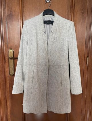 Abrigo Zara Gris