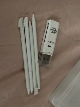 Nintendo 3DS Argento con Giochi e Accessori