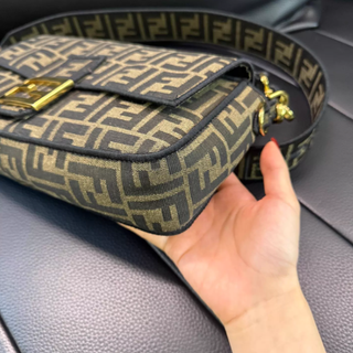 Bolso Hombro Fendi Zucca Marrón y Dorado