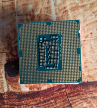 Placa Base Gigabyte  GA-B75M-D3H. Con procesador