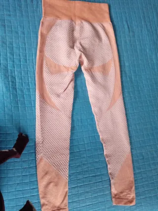 Conjunto deportivo mujer naranja y rosa