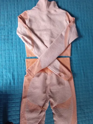 Conjunto deportivo mujer naranja y rosa