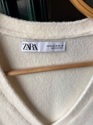 Chaqueta punto Zara botones joya