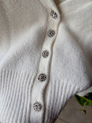 Chaqueta punto Zara botones joya