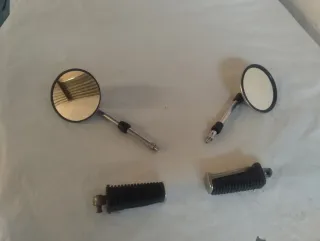 Reposapiés y espejos Suzuki Marauder