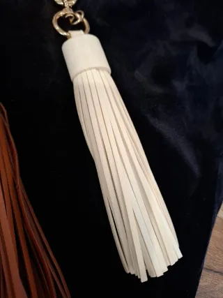 Llaveros de piel con mosquetón dorado