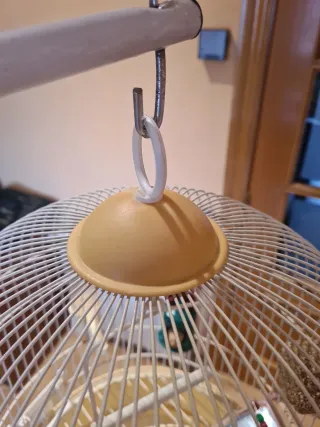 Jaula de pie para canarios blanca y amarilla