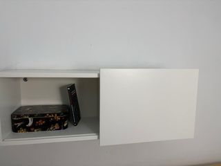 Estantería Ikea Eket Blanca con Puerta Corredera
