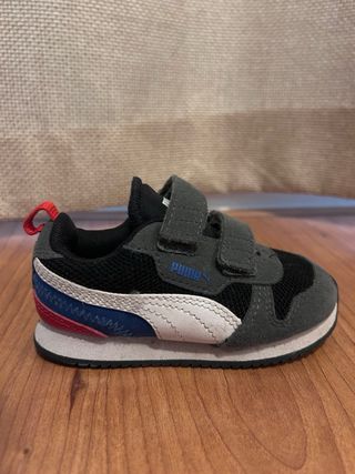 Lote Tenis Nike y Puma Niño 2/3 Años tallas 21-22
