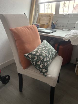 Sillas de comedor de tela (4 unidades)