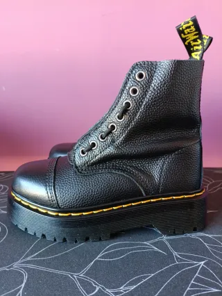 Dr. Martens Sinclair Botas Plataforma