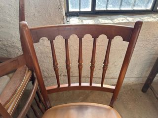 Juego de 4 sillas retro de madera