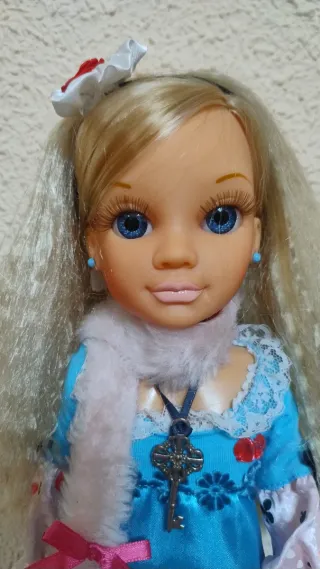 Nancy Alicia en el País de las Maravillas