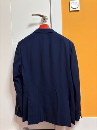 Traje de hombre azul marino