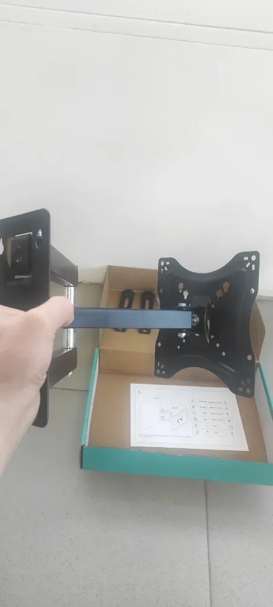 Supporto TV 55" Estensibile-Girevole-Inclinabile NUOVO