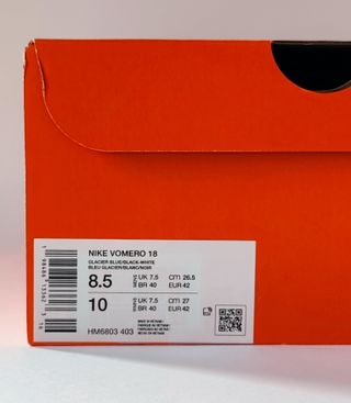 T42 - Nike Vomero 18 - glacier blue