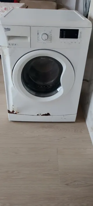 Lavadora Beko 9kg funcionando bien