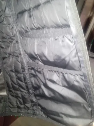 Chaquetón acolchado negro hombre