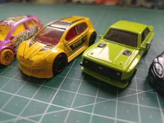 HOT WHEELS LOTE, GOLF, FORD ESCORT