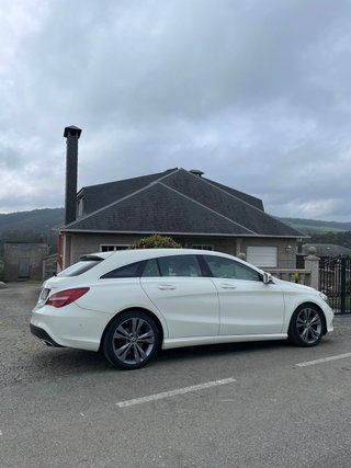Mercedes-Benz CLA 220d Shooting Brake 177CV