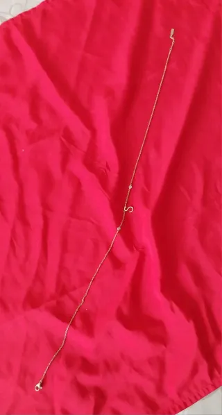 Gargantilla con letra S y circonitas