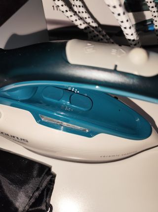 Plancha de viaje Taurus 1150W