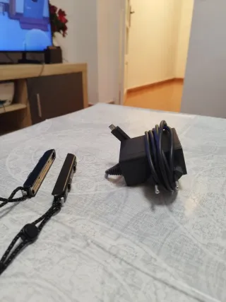 COMO NUEVA Nintendo Switch OLED + Accesorios