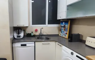 Muebles de Cocina con tiradores de metal