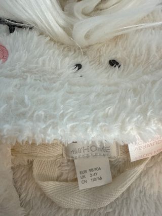 Bata Unicornio HM Talla 2/4 años