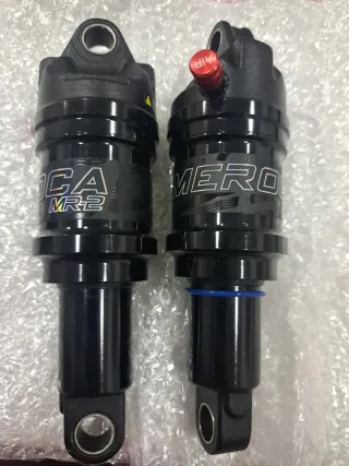 Amortiguadores MTB Regulables Negro