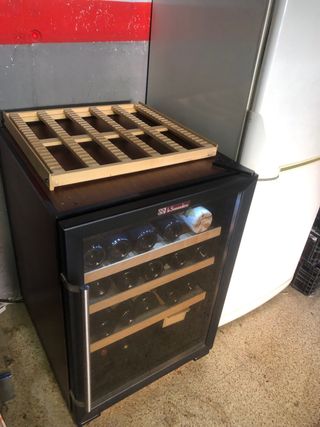 Vinoteca La Sommeliere 40 botellas