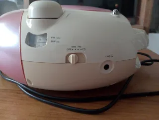 Radio CD Philips Rosa y Blanca