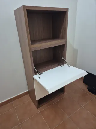 Mueble vitrina roble y blanco