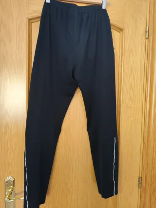 Pantalón negro Nike