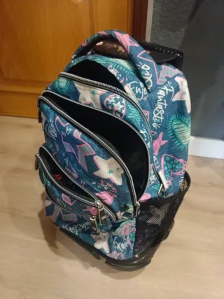 MOCHILA CON RUEDAS