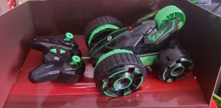 Coche Radio Control Negro y Verde Marca roll run