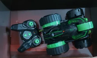 Coche Radio Control Negro y Verde Marca roll run