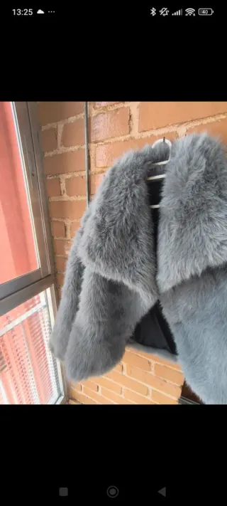 Chaqueta pelo sintético gris Talla S