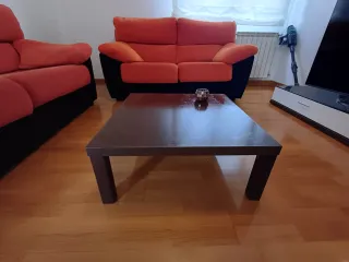 Bonito tresillo en muy buen estado.